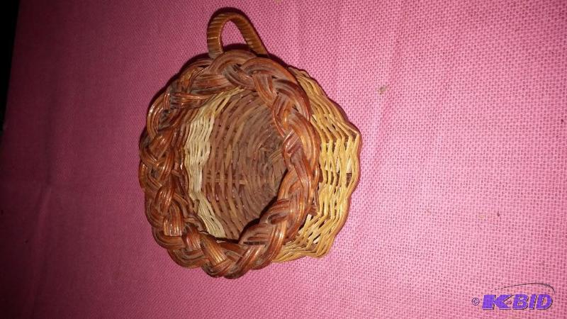 Small Coffee Cup wicker Basket...