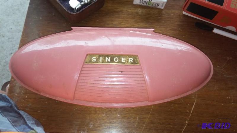 Singer Vintage Sewing Machine Buttonholer...