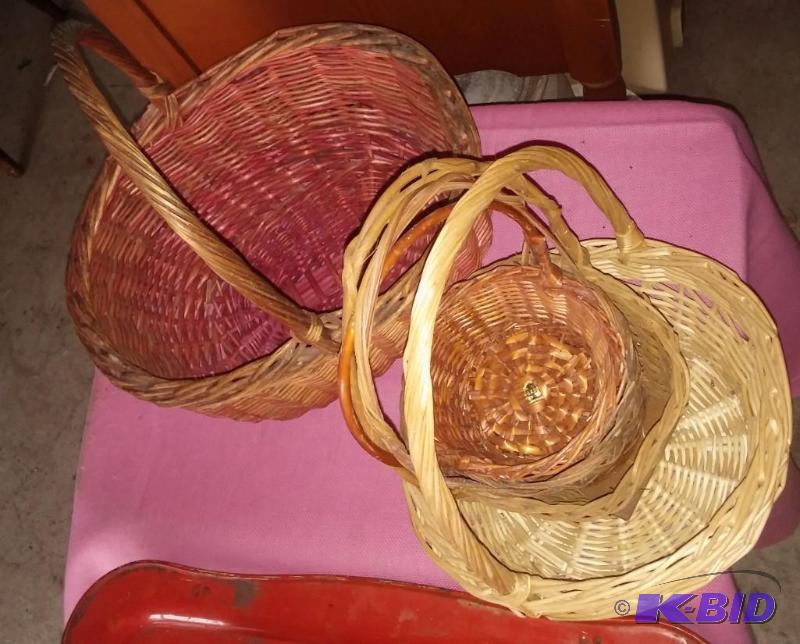Large Lot of Wicker Baskets...