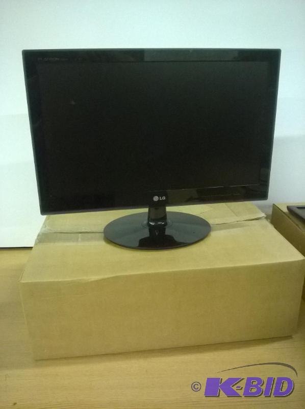lot 28 image: LG Flatiron 22in LED Widescreen Monitor with Stand