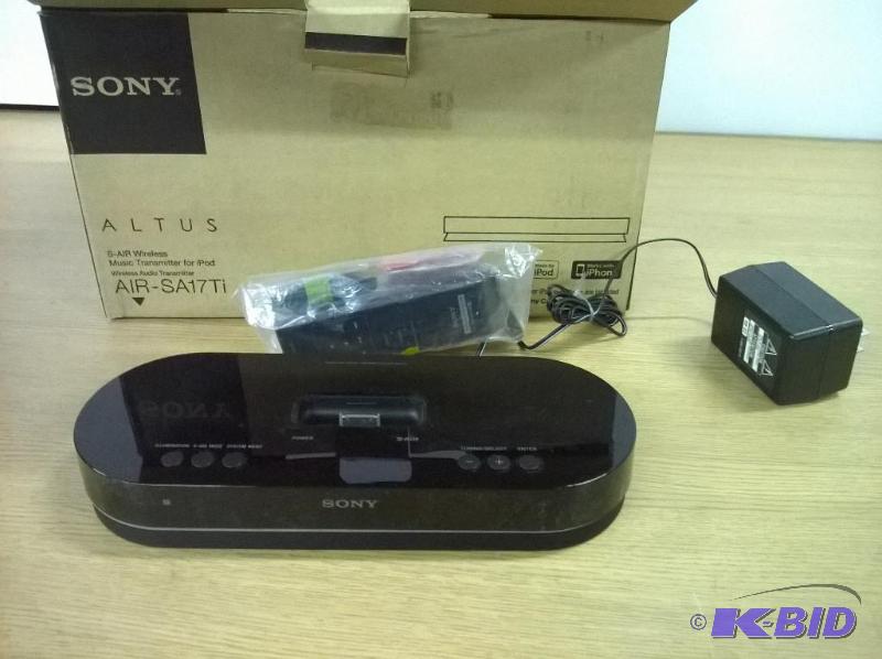 lot 12 image: Sony AIR-SA17Ti Wireless Music Dock for iPod