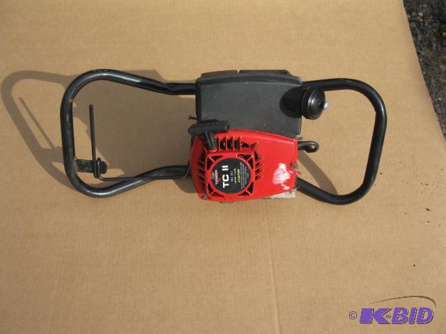 Powered Auger head, gas, has compression...