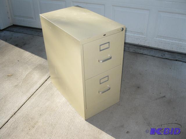 Hon vertical file cabinet, 25x15x29...