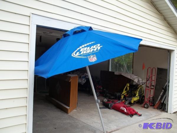 Budlight umbrella aluminum pole great conditi...