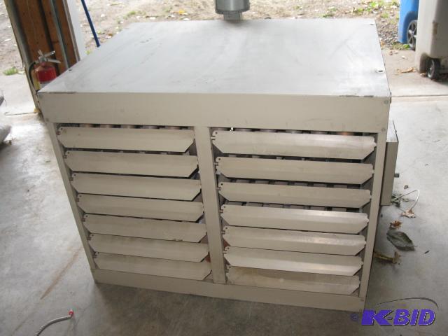 lot 3 image: Lennox Natural Gas Heater, Model LF24-400S-5,...