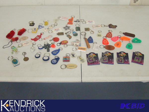 lot 25 image: Lot of Vintage Key Chains