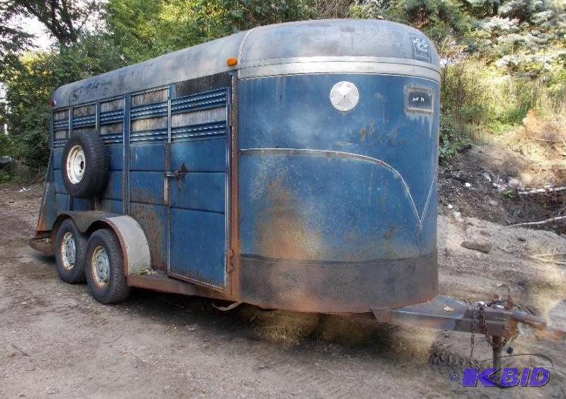 1991 S &amp S Brand 15 Tandem Axle Livestoc...