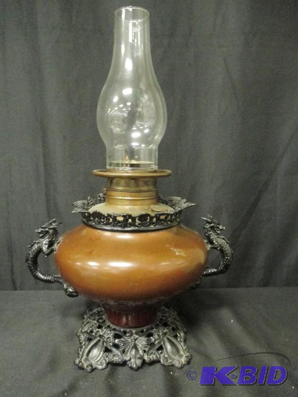lot 34 image: Oriental Style Antique Kerosene Lamp