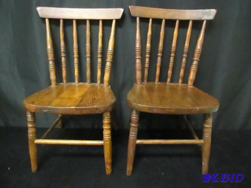 lot 83 image: Fabulous Pair of Antique Diminutive Windsor Chairs