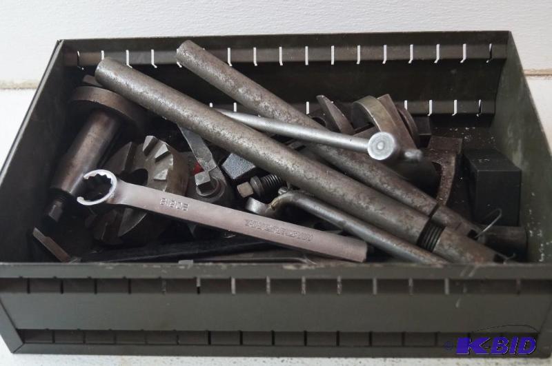 metal lathe tooling