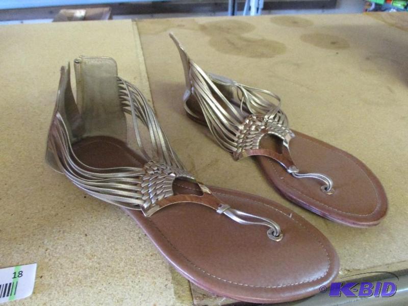 Sandals size 10...