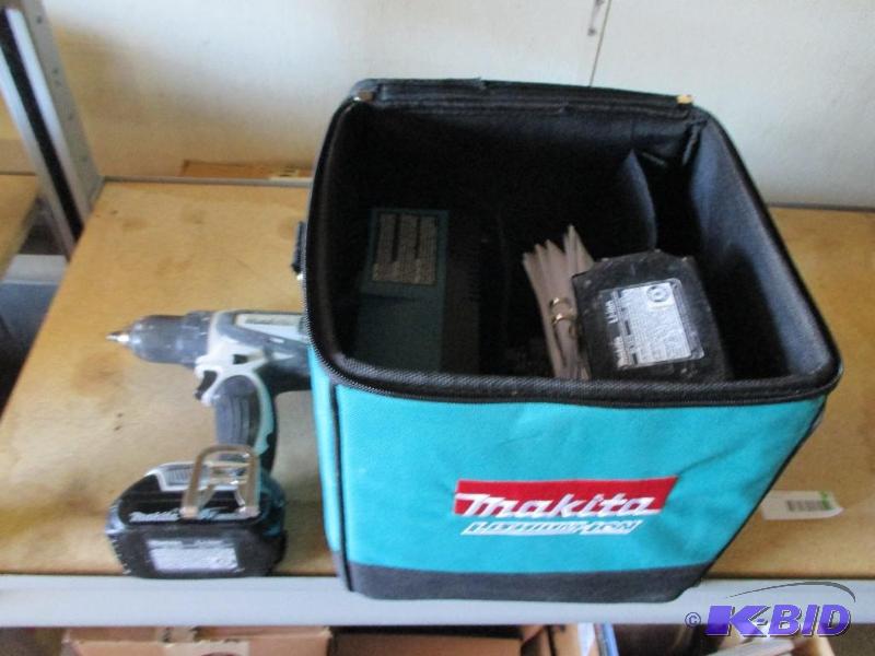 Makita drill, works...