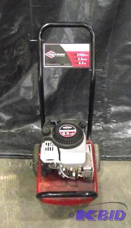 2300 psi Pressure Washer   6.5 HP Briggs &amp...