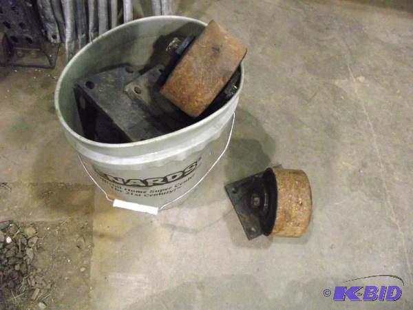 (4) Heavy duty steel swivel casters...