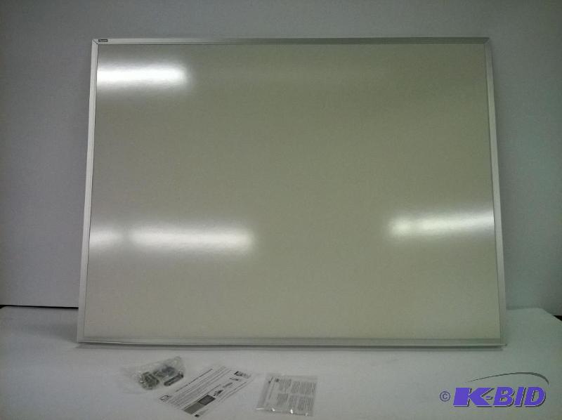 lot 32 image: Quartet Porcelain Whiteboard, 3 x 4 Feet, Aluminum Frame (PPA304)
