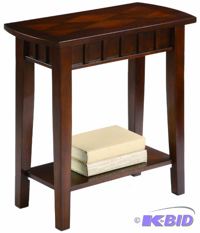 lot 72 image: Crown Mark Dentil Chair Side Table7203