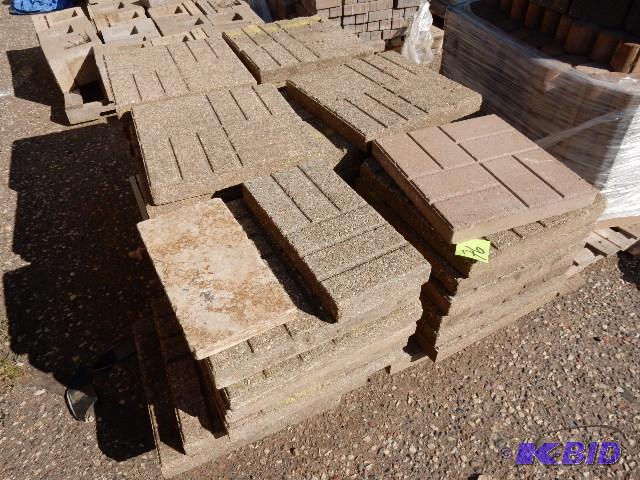 Large Pavers   46, 18 in x 18 in x 2 12 in  ...
