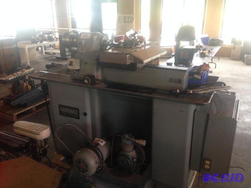 lot 11 image: Hardinge mill  lathe with fluid system. Coul...