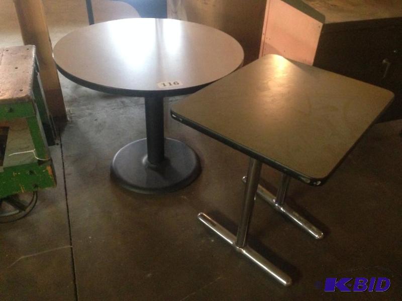 lot 116 image: Lot of 1 round and 1 rectangular table....