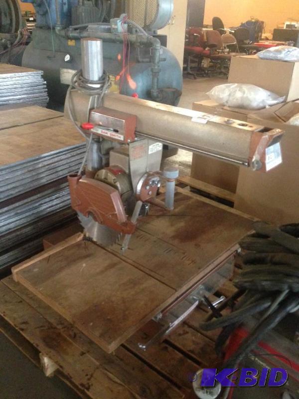lot 171 image: Magna Saw Smith radial arm saw....