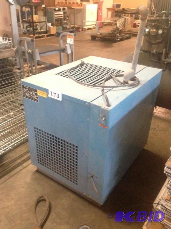 lot 173 image: Van Air systems compressed air dryer....