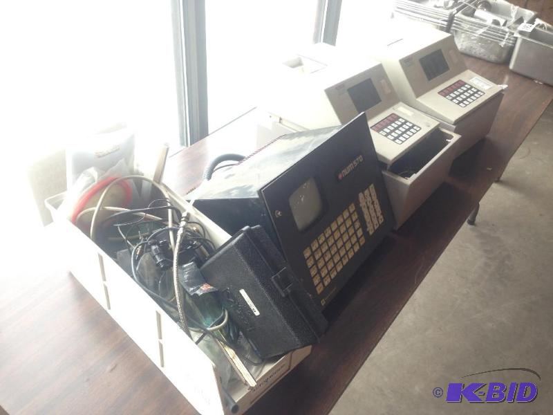 lot 193 image: Lot of misc electronics and other....