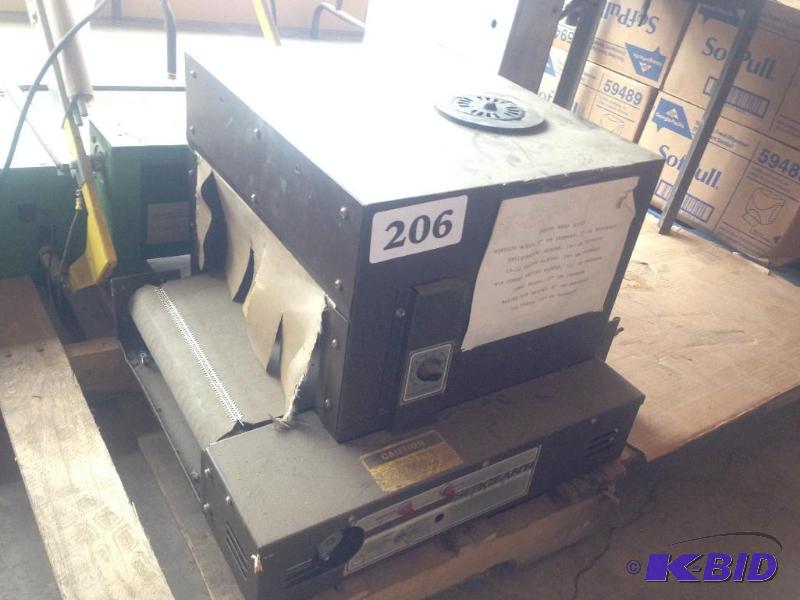 lot 206 image: Sergeant bench top heat shrink tunnel oven....