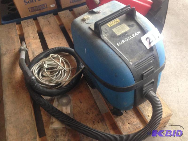 lot 212 image: Euroclean HEPA vacuum cleaner....