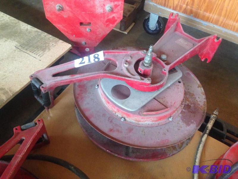 lot 218 image: Speedaire 2Z864 hose reel....