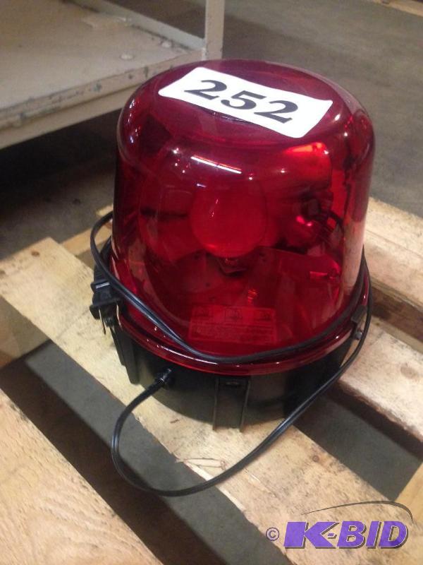 lot 252 image: Large red beacon light....