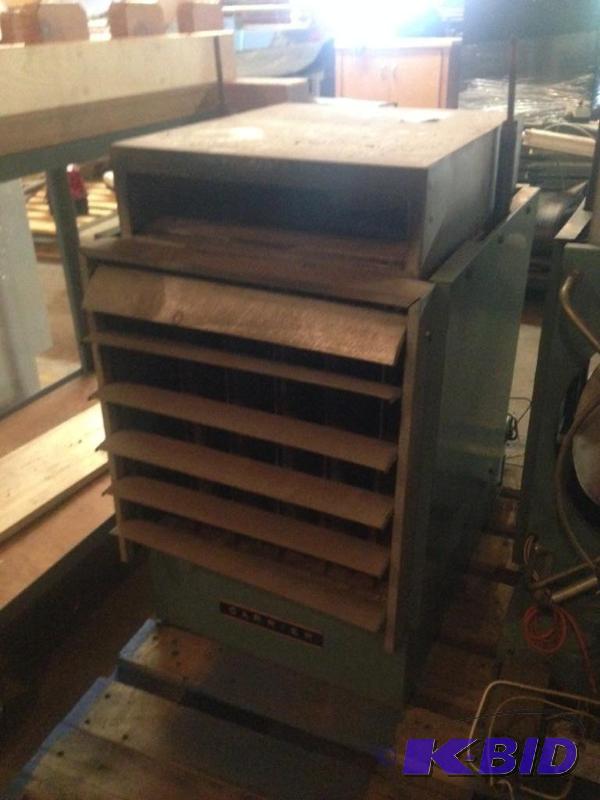 lot 257 image: Carrier natural gas hanging heater....