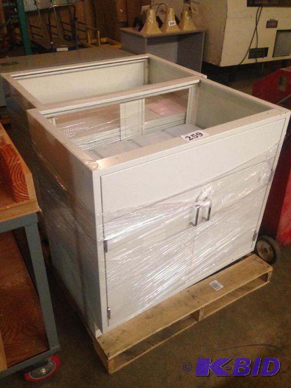lot 259 image: Lot of 2 metal cabinet units (meant for under...