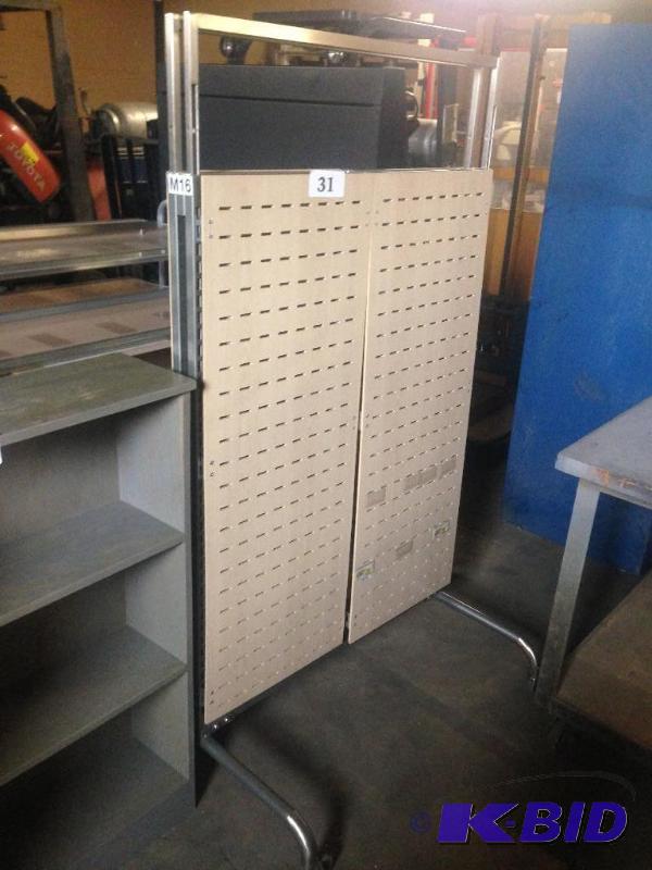 lot 31 image: Store display rack....