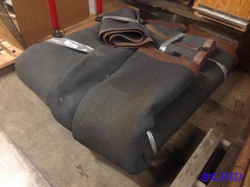 lot 48 image: Lot of commercial heavy duty carpeted floor m...