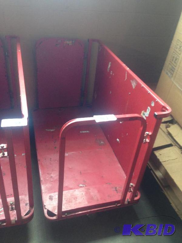 lot 81 image: Rolling stock cart....