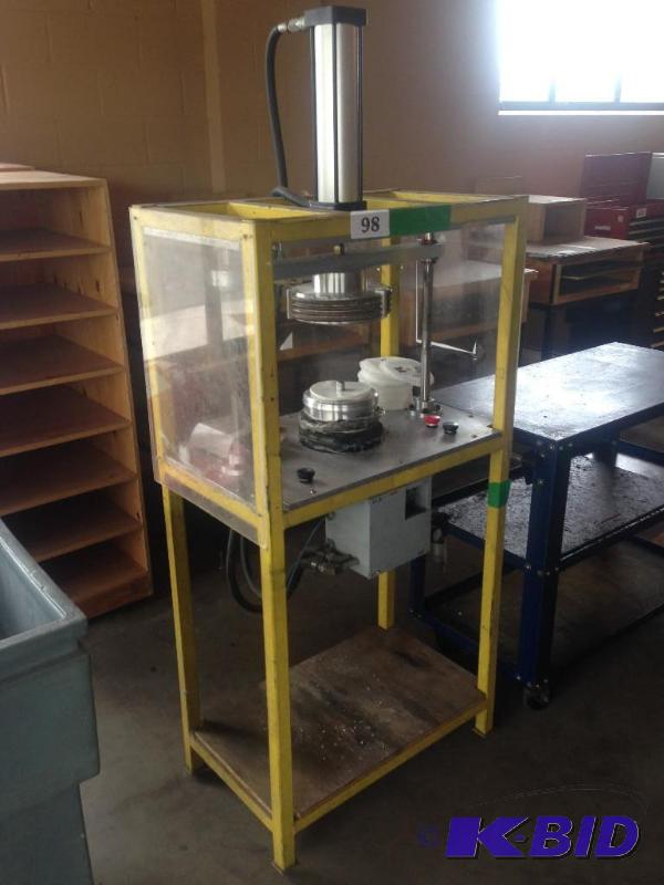 lot 98 image: Disc cutting polishing machine (). Comes wit...