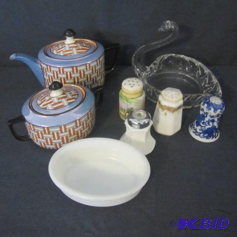 Teapot, Shakers