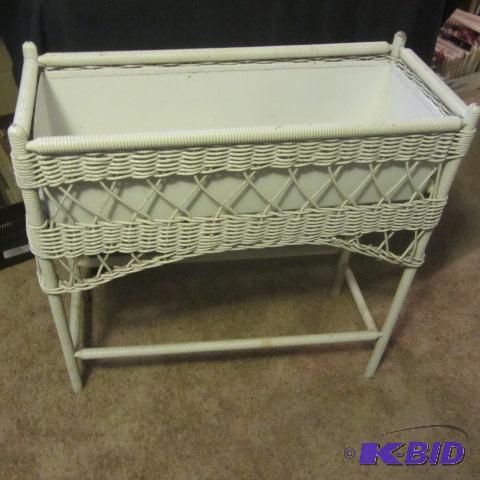 Wicker Plant Stand