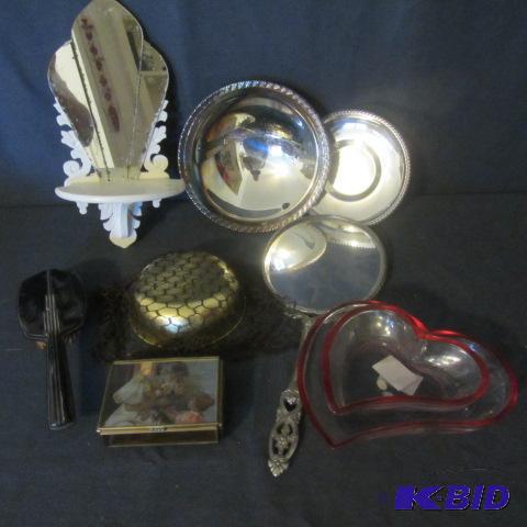 Art Deco, Dresser Items