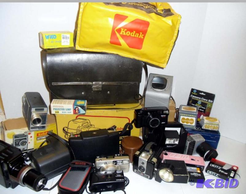 lot 20025 image: Lot of Cameras & Equipment Accessories Kodak Polaroid Vivatar Movie Camera Slide Projector & More