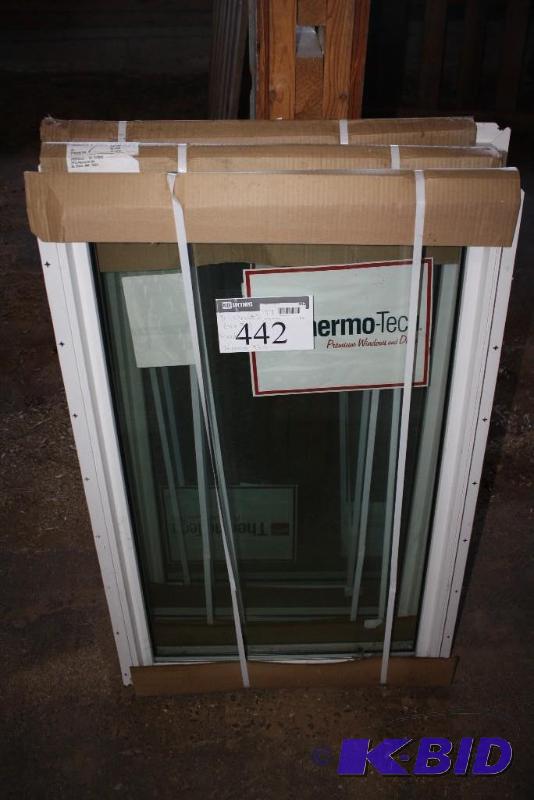 Lot of (3) Thermo-Tech Fixed Window White Vi...