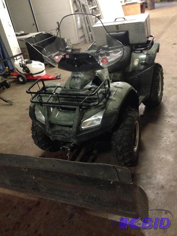 lot 2 image: 2004 HONDA RINCON 650 Auto start Elect. shif...