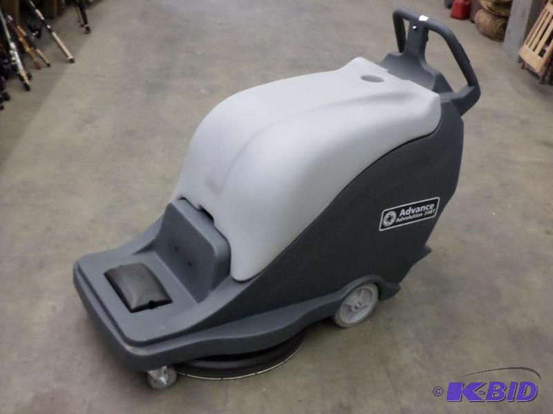 lot 12 image: Like New Advance Advolution-24BT Commercial F...