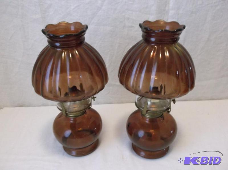 Pair of nice oil lamps appear in great condit...