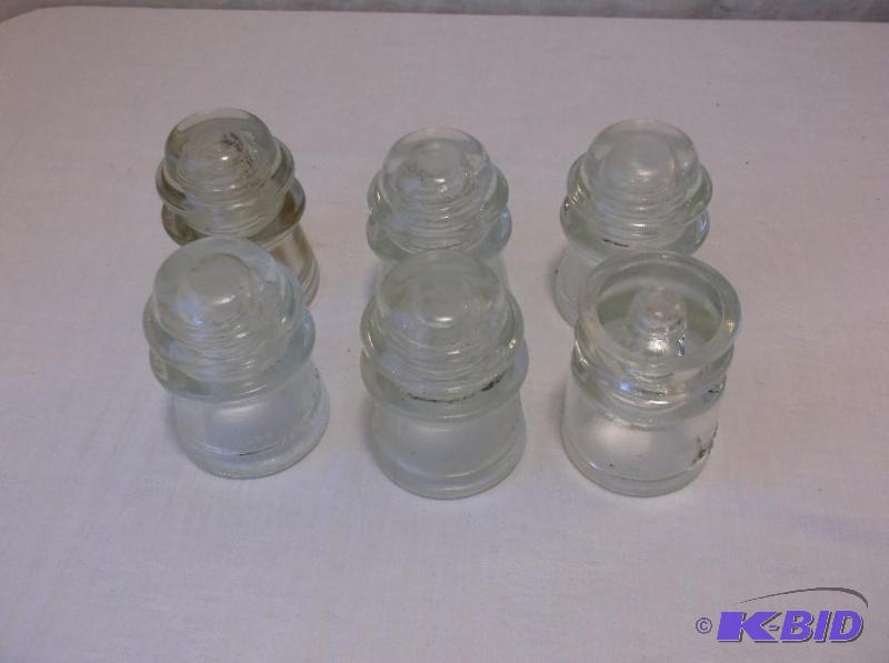 Vintage collectable insulators appear in good...