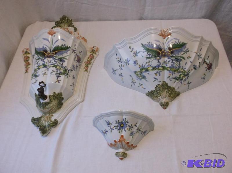 Beautiful set of wall pockets marked Italy ap...