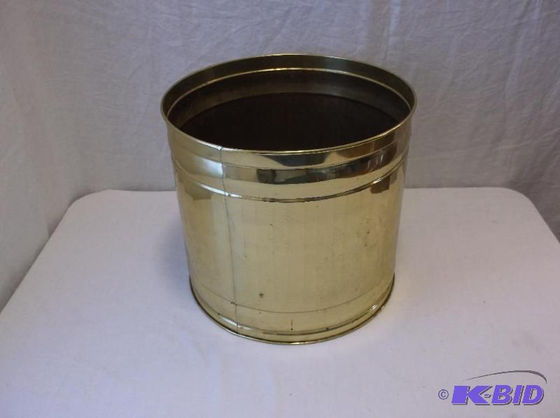 Large solid brass planter measuring 12&quot ...