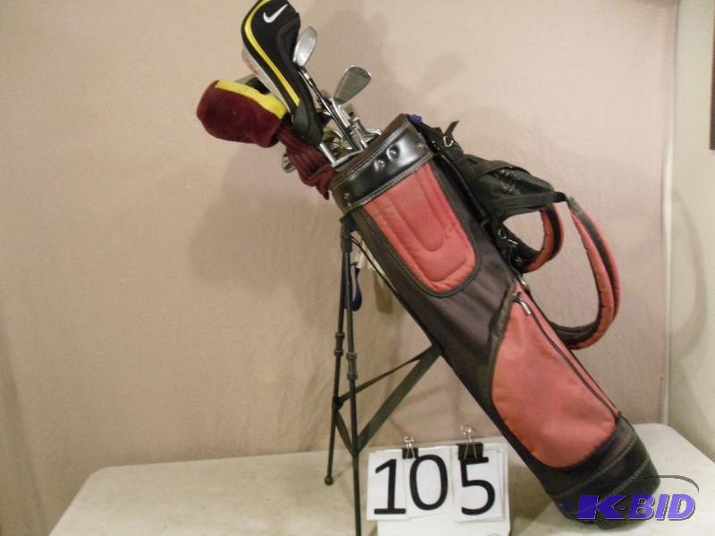 Golf Bag with Golf Clubs. See pictures for cl...