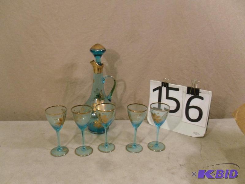 Beautiful Glass Set Marked Made in Roumania....