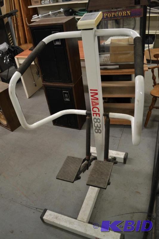 lot 172 image: Image 838 Stair Climber